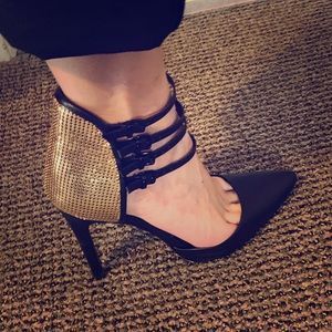 Women’s heals by Paper Fox. Size 10